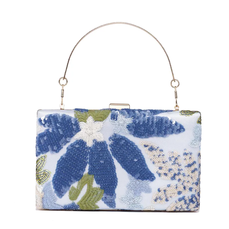 An envelope clutch that punches above its price, if you're gentle with the handle